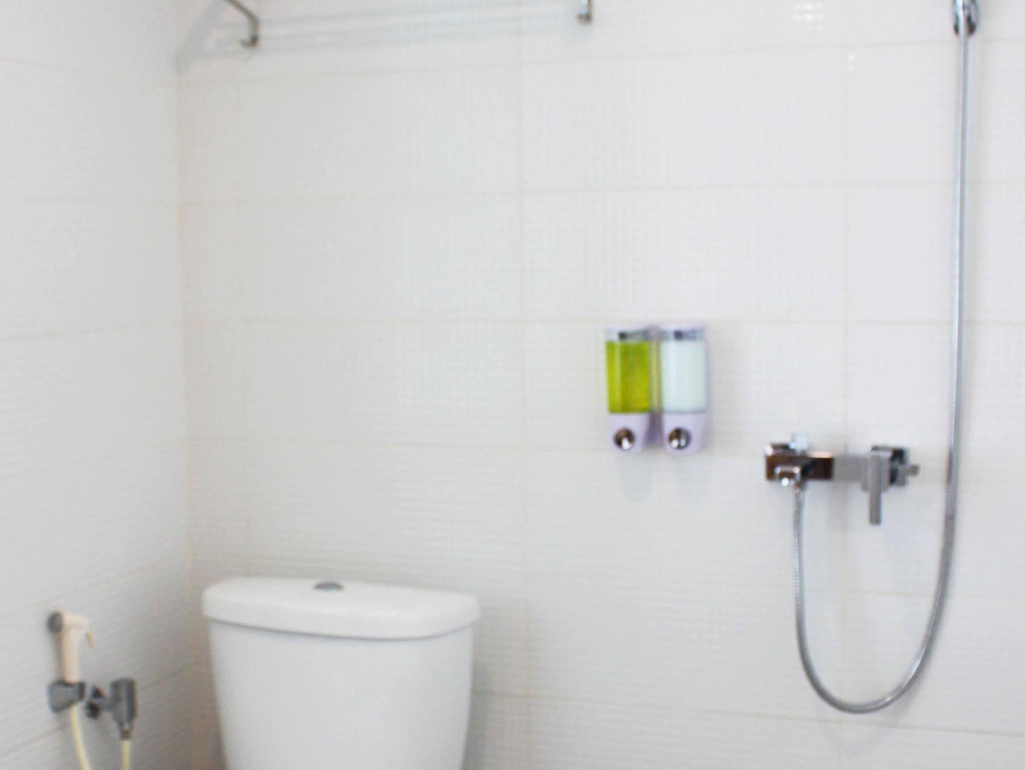 Bliss Soetta Hotel Семаранг Экстерьер фото